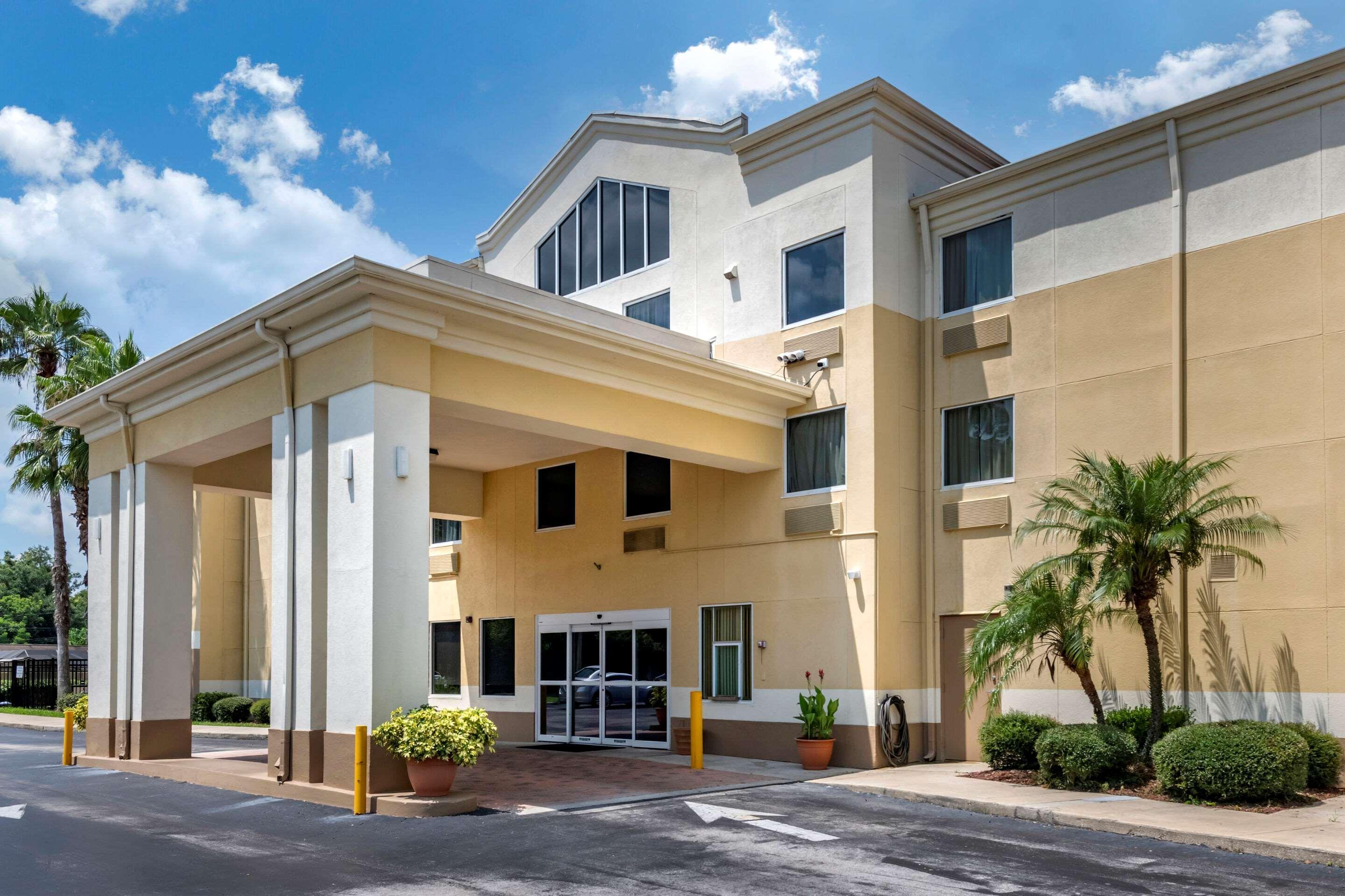 Comfort Inn & Suites Deland - Near University Eksteriør bilde